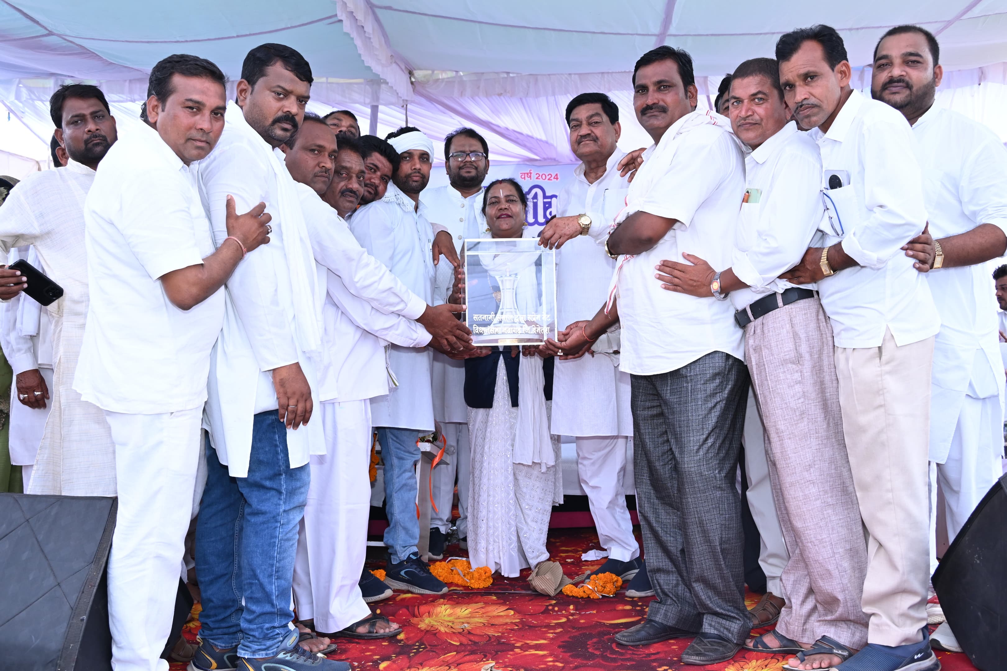 खाद्य मंत्री श्री बघेल ने ममतामयी मिनीमाता की पुण्यतिथि पर श्रद्धांजलि अर्पित किया, समाज को आगे बढ़ाने में मिनीमाता का योगदान अविस्मरणीय