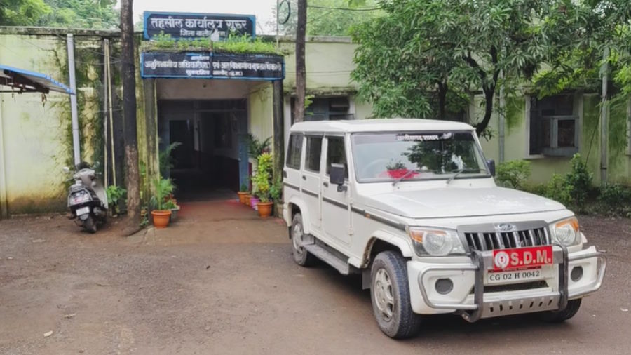 एसडीएम पर आरोप लगाने वाला ड्राइवर खुद संदेह के दायरे में, अधिकारी का पक्ष भी आया सामने&hellip;