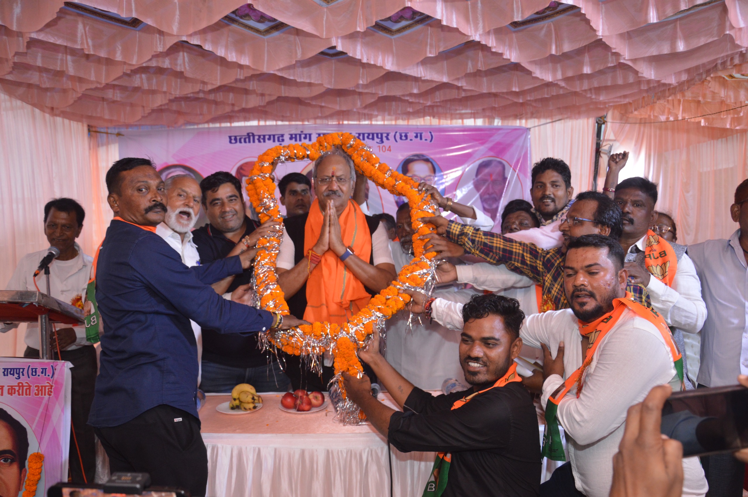 अण्णा भाऊ साठे की 104 वीं जयंती समारोह में शामिल हुए सांसद बृजमोहन अग्रवाल