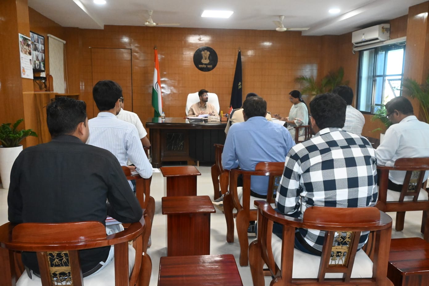 बलौदाबाजार कलेक्टर की अध्यक्षता में जिला स्तरीय सोशल मीडिया निगरानी समिति की बैठक हुई संपन्न