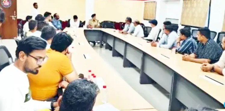 रास-गरबा आयोजकों को पुलिस की सख्त हिदायत, क्षमता के अनुरूप ही पास बांटे, साउण्ड सिस्टम&hellip;