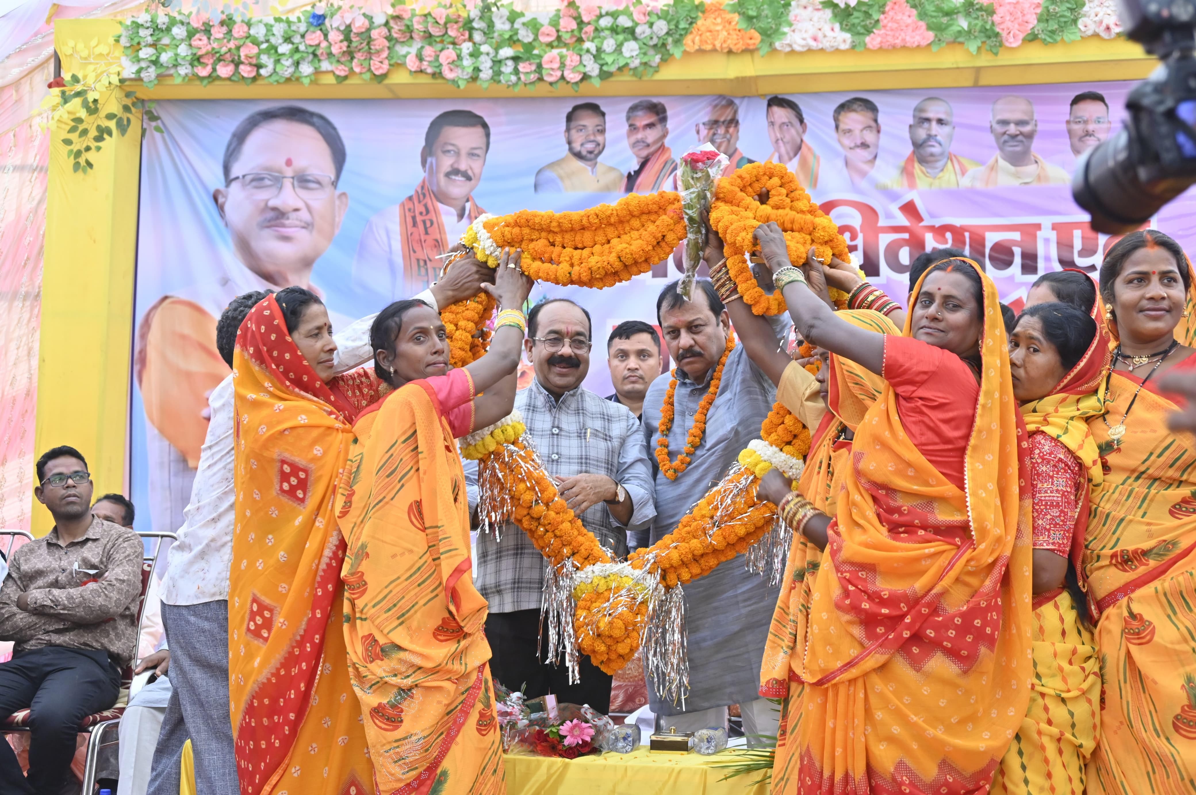 उप मुख्यमंत्री अरुण साव छत्तीसगढ़ धीवर समाज के वार्षिक अधिवेशन एवं सम्मान समारोह में हुए शामिल