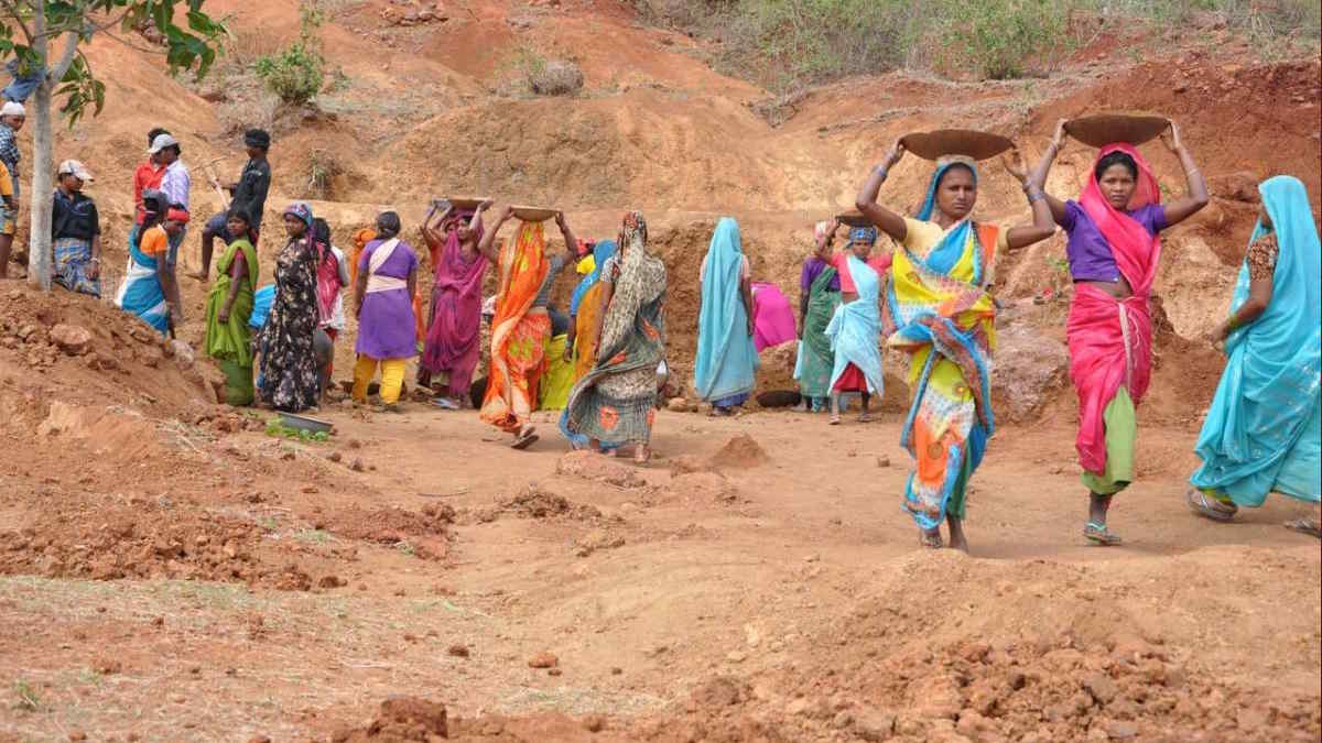 वेतन से वंचित मनरेगा कर्मचारी कल से करेंगे तीन दिन की सांकेतिक हड़ताल, मुख्यमंत्री के नाम सौंपेंगे ज्ञापन
