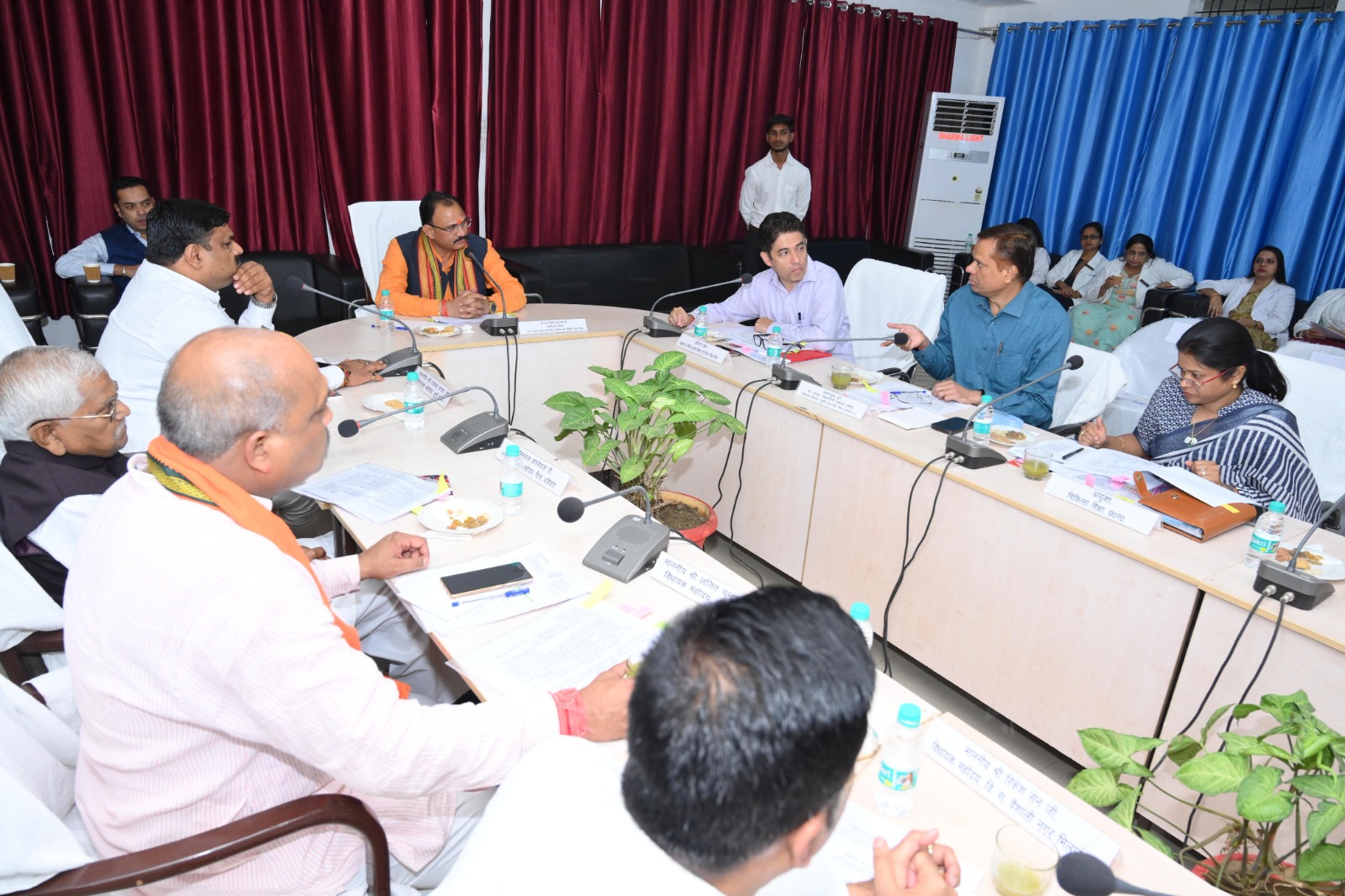 स्वास्थ्य मंत्री श्याम बिहारी जायसवाल की अध्यक्षता में सीसीएम की स्वशासी समिति बैठक संपन्न