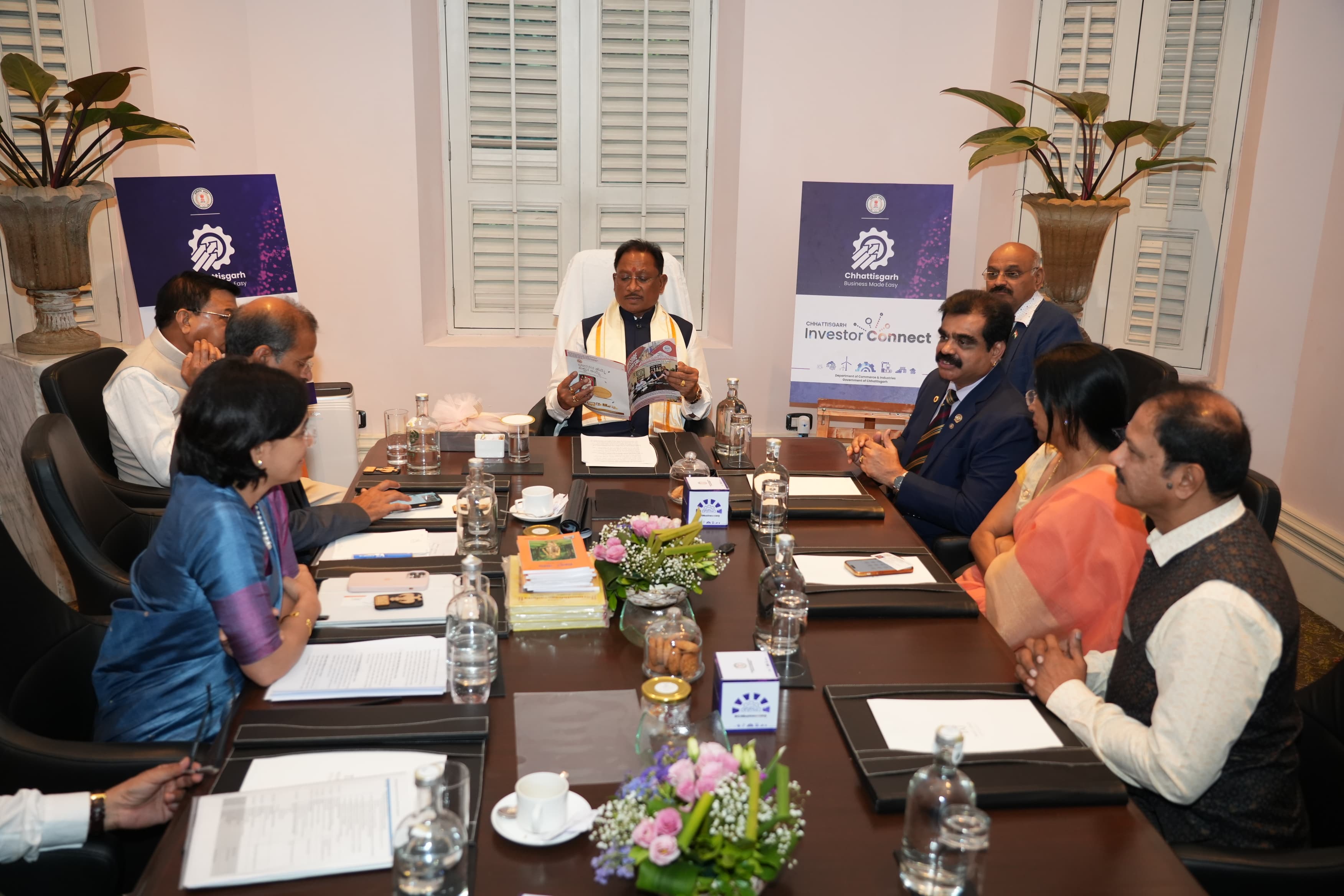 मुख्यमंत्री श्री साय से कर्नाटक चेंबर ऑफ कॉमर्स के प्रतिनिधिमंडल से की मुलाकात