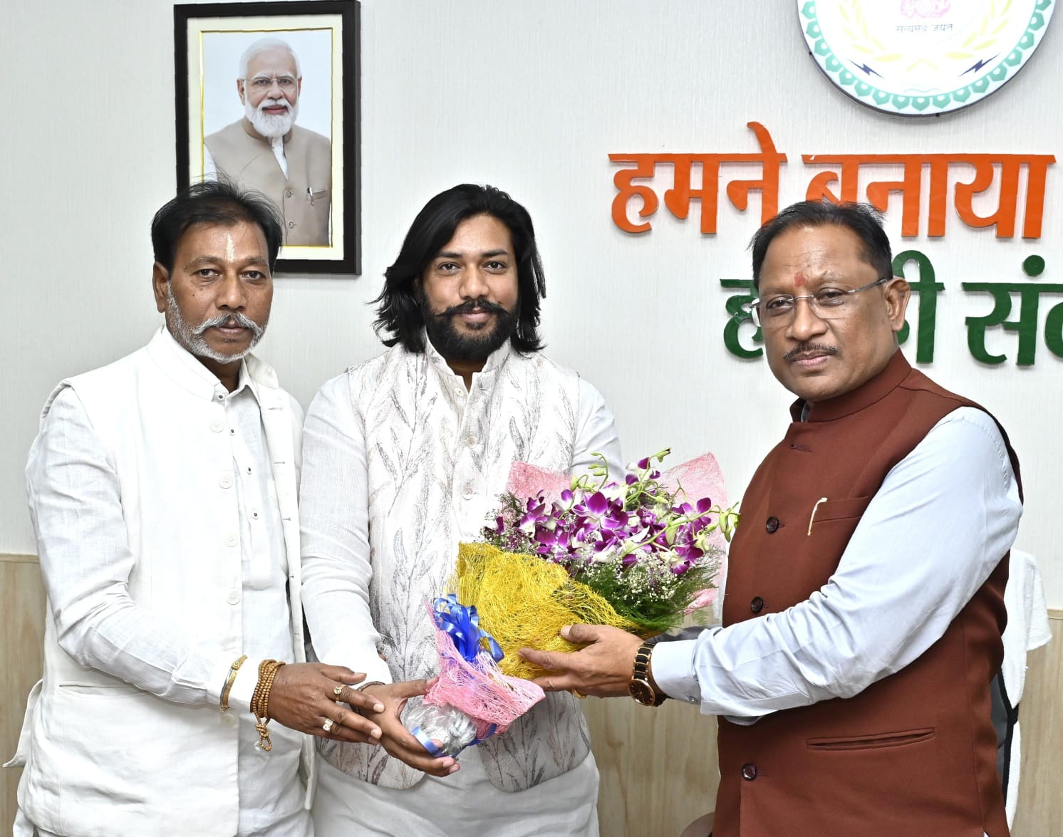 मुख्यमंत्री विष्णुदेव साय ने विधायक गुरु खुशवंत साहेब को दी जन्मदिन की बधाई