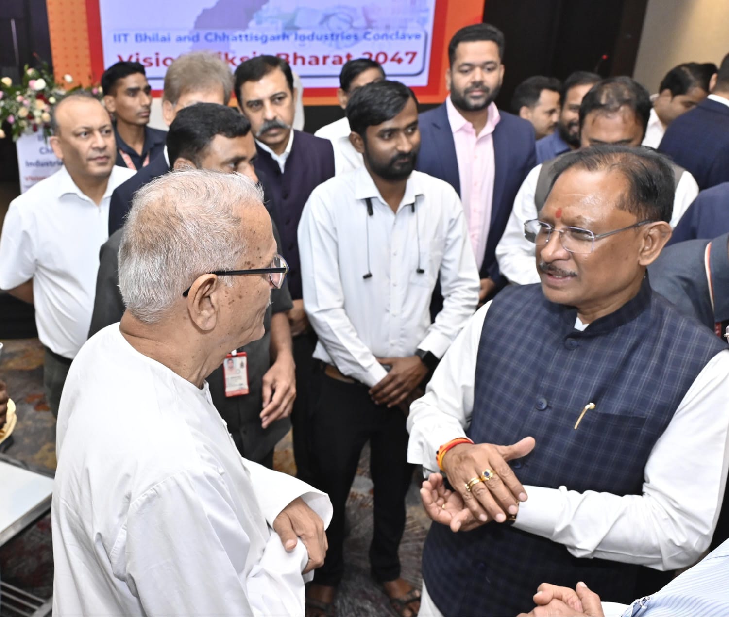 रिसर्च पार्क के लिए IIT भिलाई और दंतेवाड़ा जिला प्रशासन में MOU, मुख्यमंत्री बोले, तकनीक से तालमेल ही सफलता की कुंजी