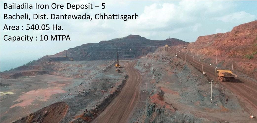 मुख्यमंत्री विष्णुदेव साय के नेतृत्व में छत्तीसगढ़ को खनिज राजस्व में ऐतिहासिक सफलता: वित्तीय वर्ष 2024-25 में 14,195 करोड़ रुपये का रिकॉर्ड खनिज राजस्व प्राप्त