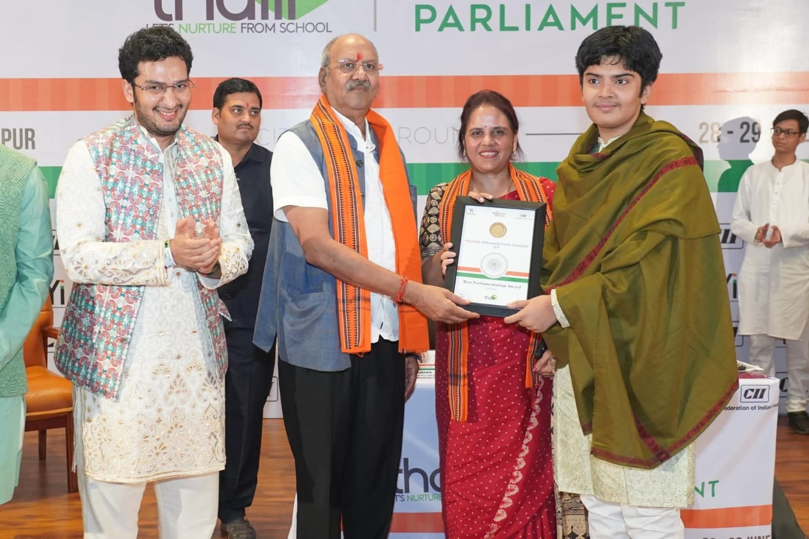 युवा राष्ट्र की ऊर्जा हैं, जो सिर्फ सपना नहीं देखते, उसे साकार भी करते हैं: सांसद बृजमोहन अग्रवाल