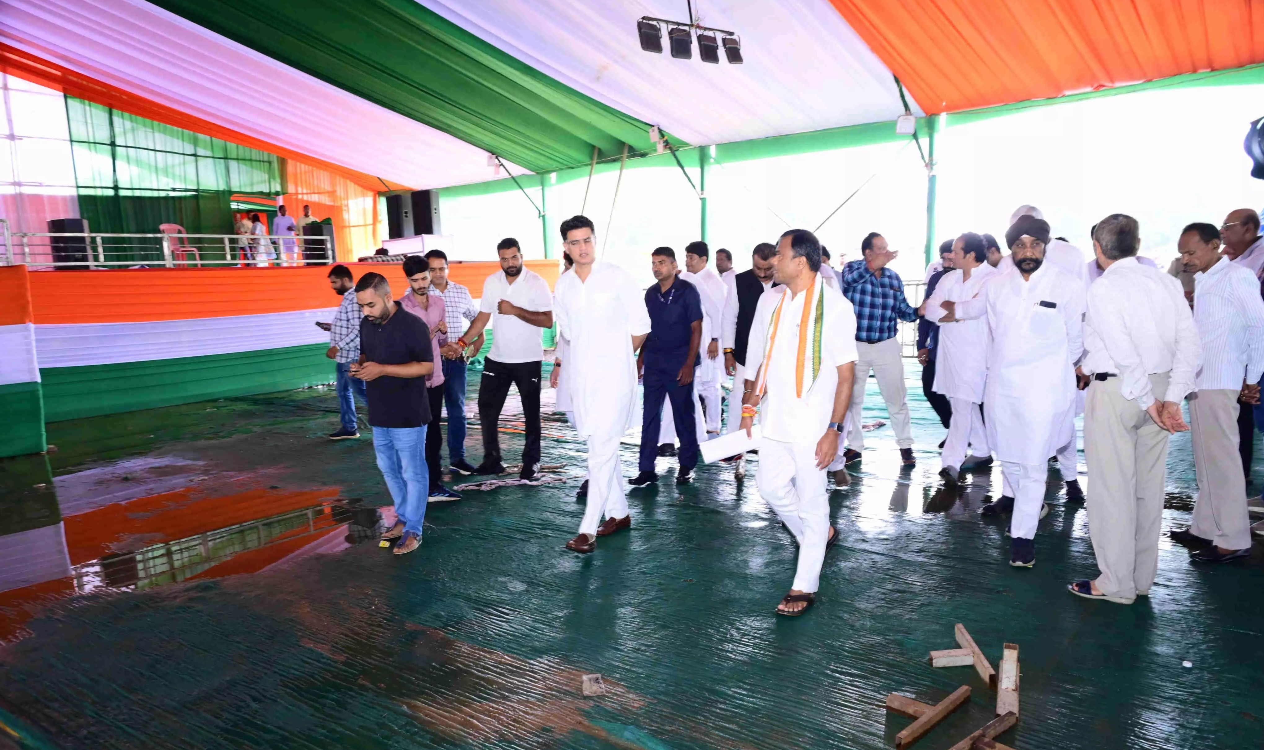 सचिन पायलट ने रायपुर साइंस कॉलेज मैदान में खरगे की सभा की तैयारी का लिया जायजा