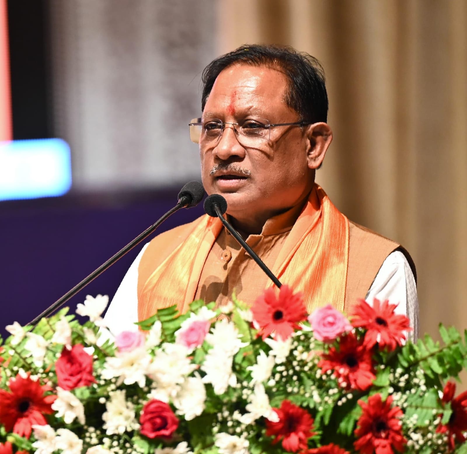 सुकमा में 1.18 करोड़ रुपये के 23 इनामी नक्सली मुख्यधारा में लौटे, बीते 15 महीनों में 1521 ने छोड़ी हिंसा,&nbsp;मुख्यमंत्री बोले - &lsquo;बंदूक की गोली नहीं, अब विकास की बोली गूंज रही है&rsquo;