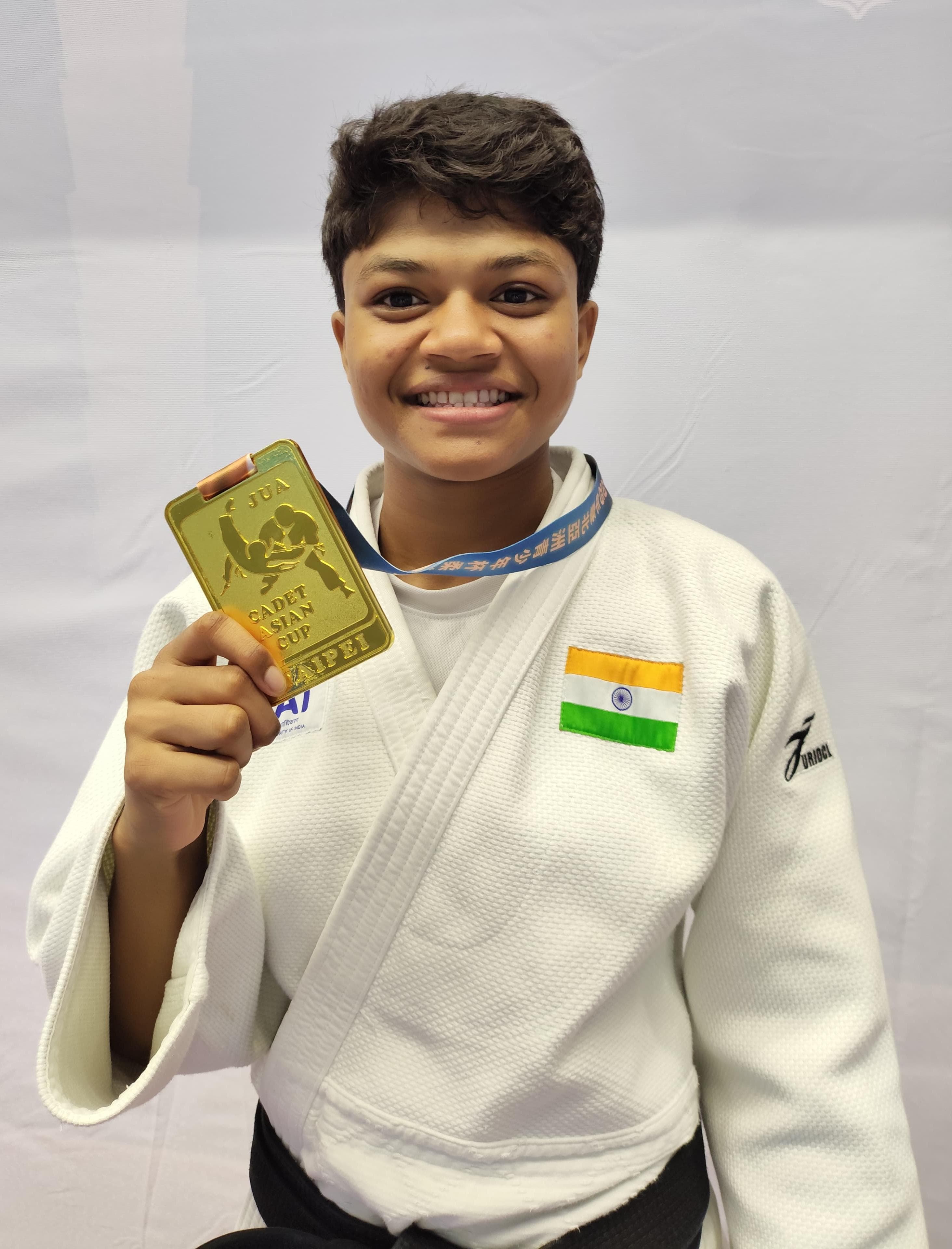 कोण्डागांव की बालिका ने ताईवान में अंतर्राष्ट्रीय स्तर पर गोल्ड मेडल जीतकर रचा इतिहास, मुख्यमंत्री&nbsp;साय ने दी बधाई