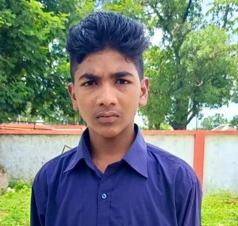 हिड़मा के गांव का होनहार अर्जुन, जिसने नक्सली खौफ को भेदकर पाया नवोदय विद्यालय में दाखिला