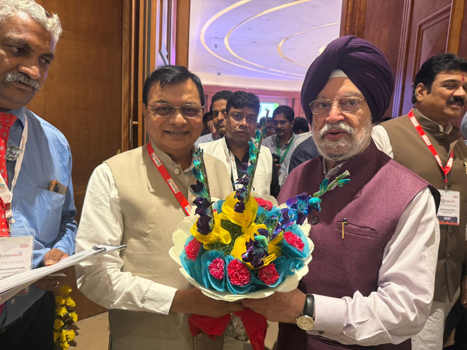 केंद्रीय मंत्री हरदीप पुरी से उद्योग मंत्री ने की मुलाकात, नागपुर-झारसुगुड़ा नेचुरल गैस पाइपलाइन के काम को तेजी से पूर्ण कराने का किया आग्रह