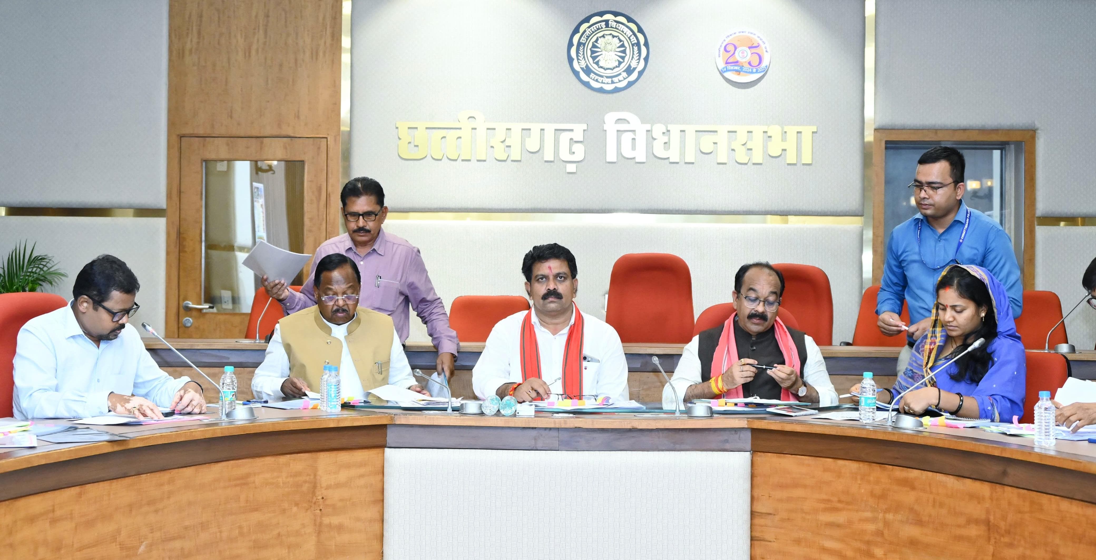 मंत्रिपरिषद की उपसमिति की हुई बैठक, डिप्टी सीएम विजय शर्मा ने की राजनीतिक आंदोलनों से संबंधित मामलों की समीक्षा