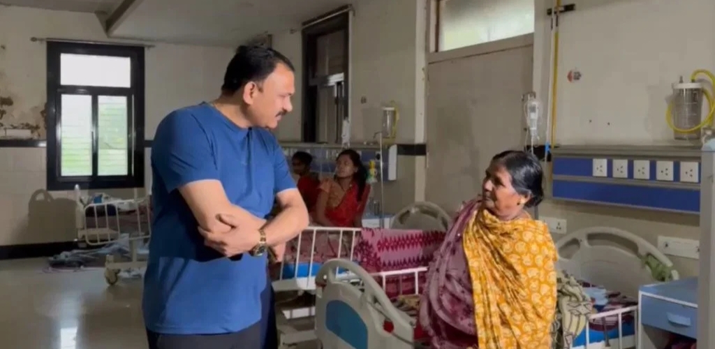 स्वास्थ्य मंत्री ने DKS अस्पताल का किया औचक निरीक्षण