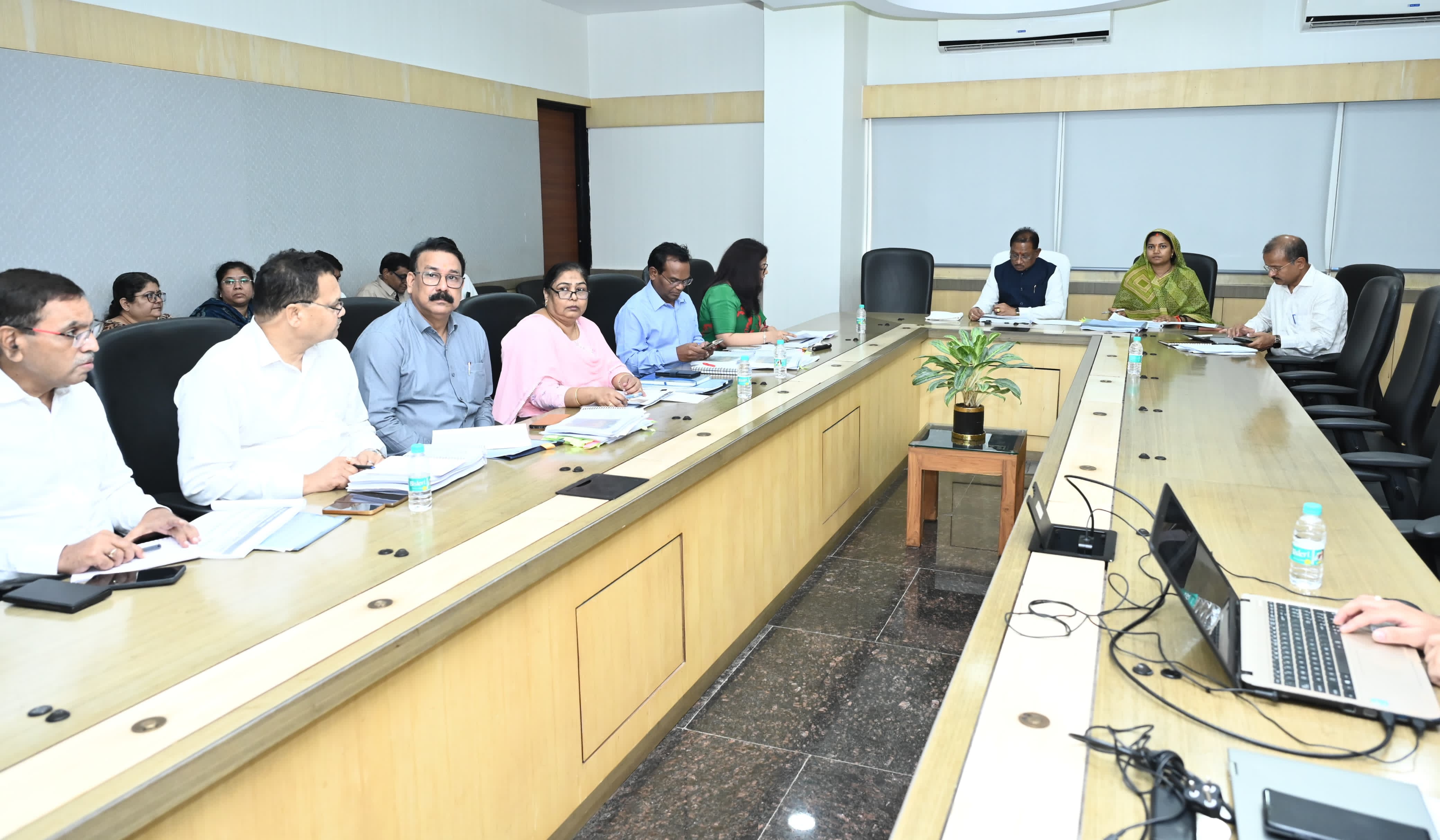 नौनिहालों के पोषण के साथ ही सुरक्षित और सुनहरा भविष्य देने के लिए सरकार प्रतिबद्ध : मुख्यमंत्री विष्णुदेव साय