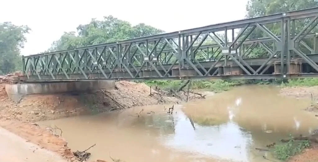 BRO ने नक्सलियों के इलाके में बेली ब्रिज का किया निर्माण