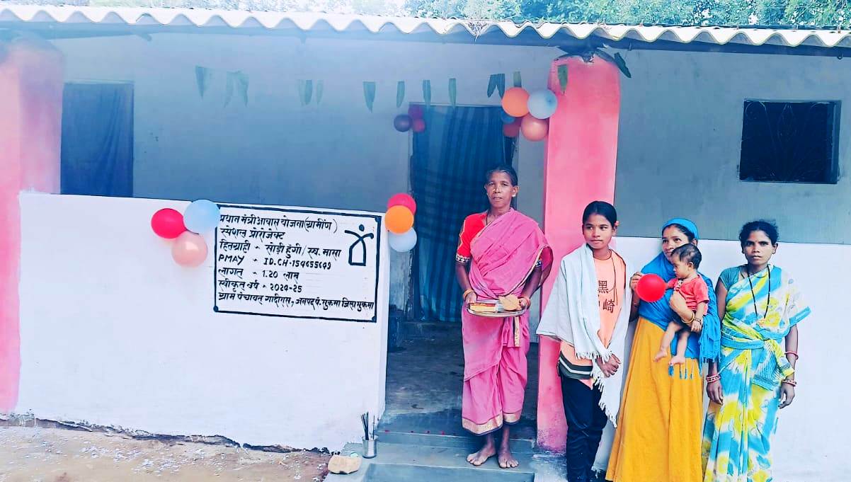 विकास और पुनर्वास की नीति पर कर रही है कार्य: सरकार सभी पात्र हितग्राहियों को पक्का घर देने के लिए संकल्पित - मुख्यमंत्री साय