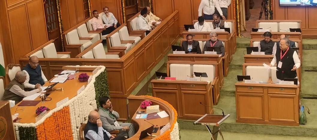 भारत की लोकतांत्रिक परंपराएं पूरी दुनिया के लिए प्रेरणा रही हैं: विधानसभा अध्यक्ष डॉ. रमन सिंह