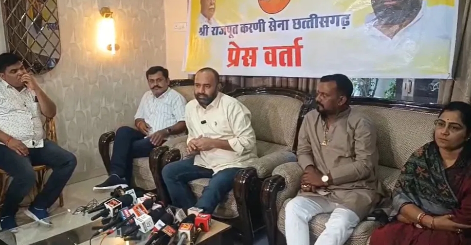 फरार वीरेंद्र तोमर से करणी सेना का कोई संबंध नहीं &ndash; राष्ट्रीय अध्यक्ष महिपाल सिंह का बड़ा बयान