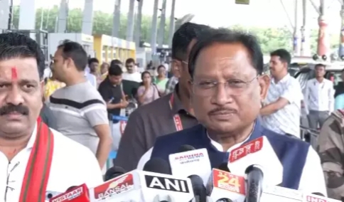 मुख्यमंत्री विष्णुदेव साय और  उपमुख्यमंत्री विजय शर्मा दिल्ली रवाना हुए