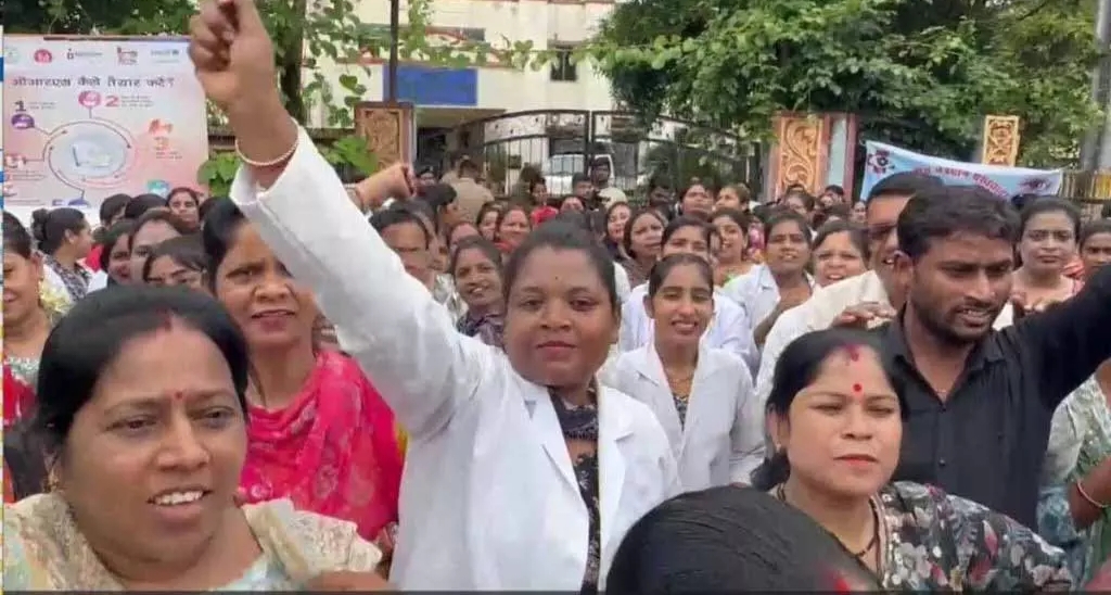 421 NHM कर्मचारियों ने दिया सामूहिक इस्तीफा 