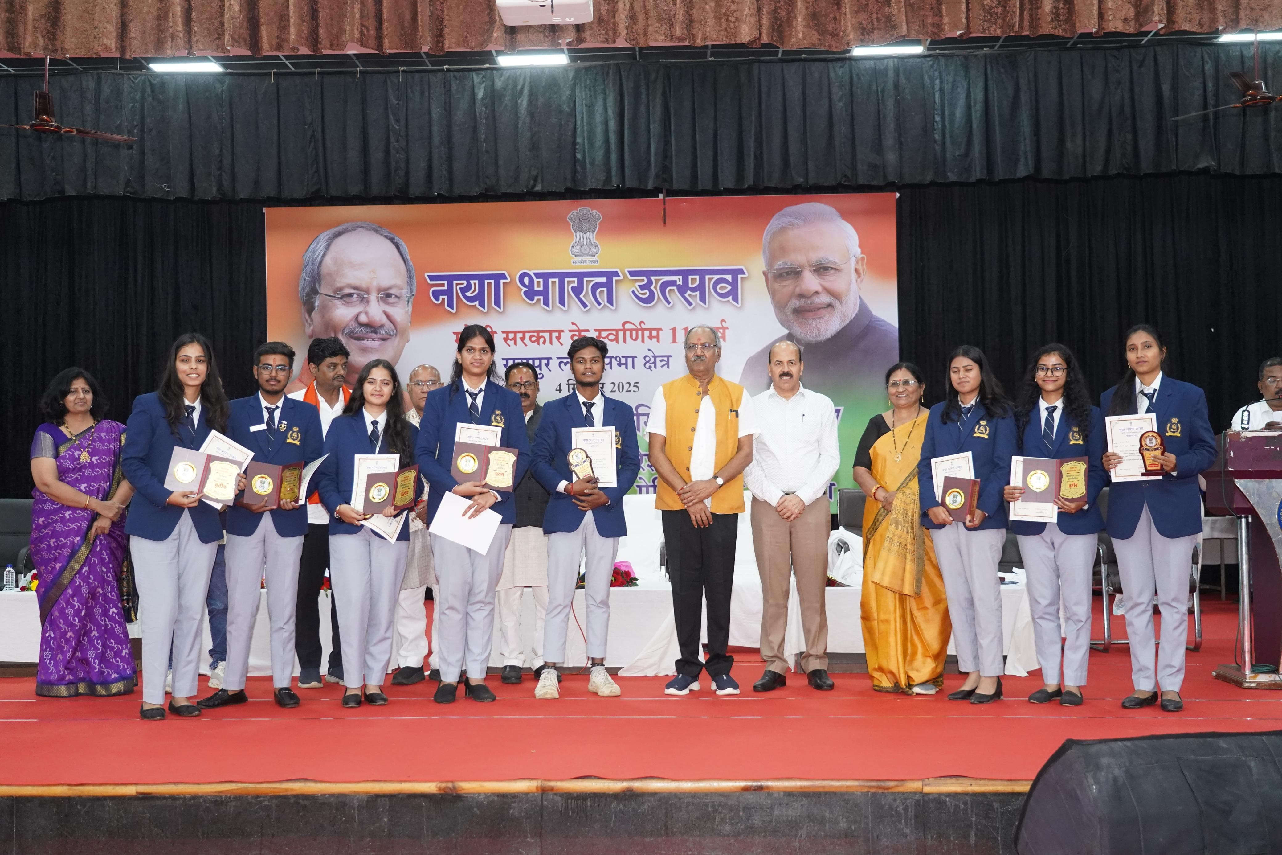 &ldquo;नया भारत उत्सव&rdquo; में सांसद बृजमोहन अग्रवाल ने किया युवाओं से संवाद