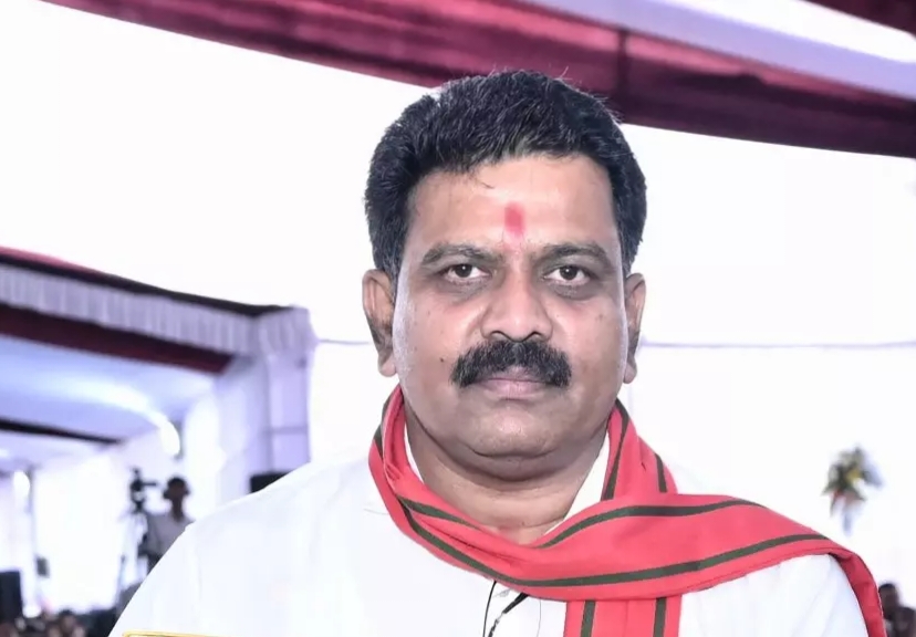 सरेंडर करने वाले नक्सलियों के लिए लाल कार्पेट तैयार : गृहमंत्री विजय शर्मा  