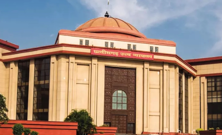 श्मशान घाट में अव्यवस्था देखकर भड़के चीफ जस्टिस  