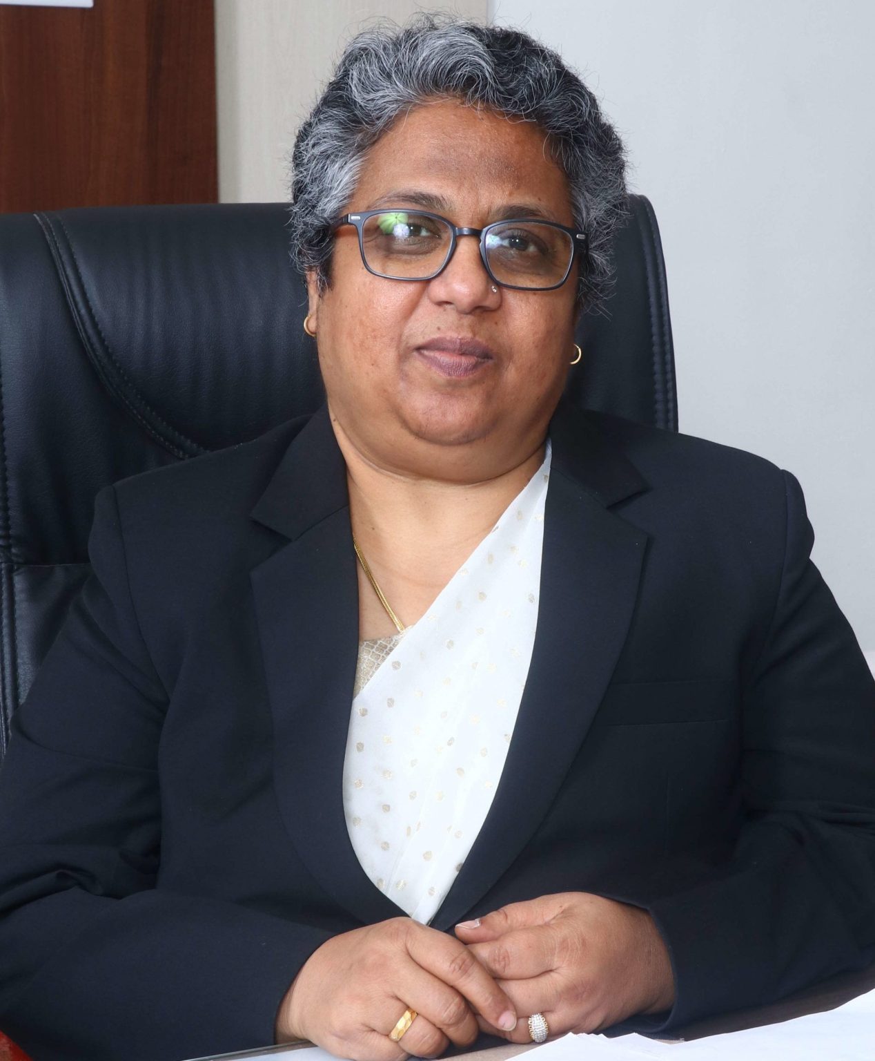 न्यायाधीश सुषमा सावंत बनाई गईं विधि एवं विधायी कार्य विभाग की प्रमुख सचिव, आदेश जारी&hellip;