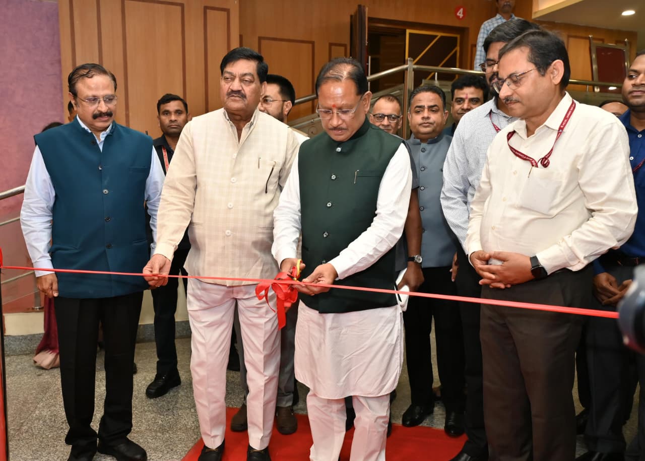 विश्व मानक दिवस के अवसर पर आयोजित मानक महोत्सव में शामिल हुए मुख्यमंत्री