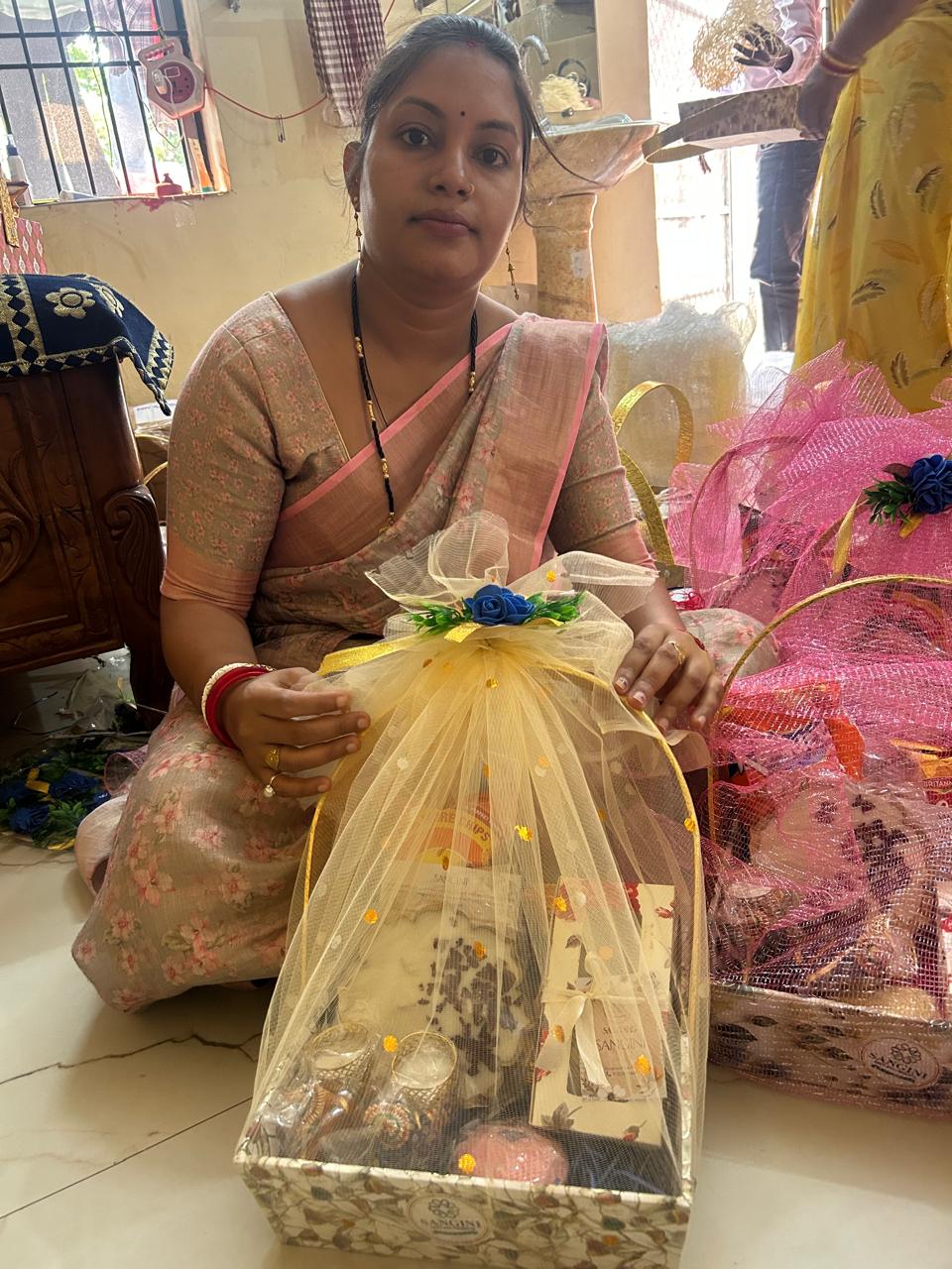 बिहान की दीदियों ने तैयार किए संगिनी ब्रांड के आकर्षक गिफ्ट हैम्पर, ग्रामीण महिलाओं की आत्मनिर्भरता की दिशा में सराहनीय कदम