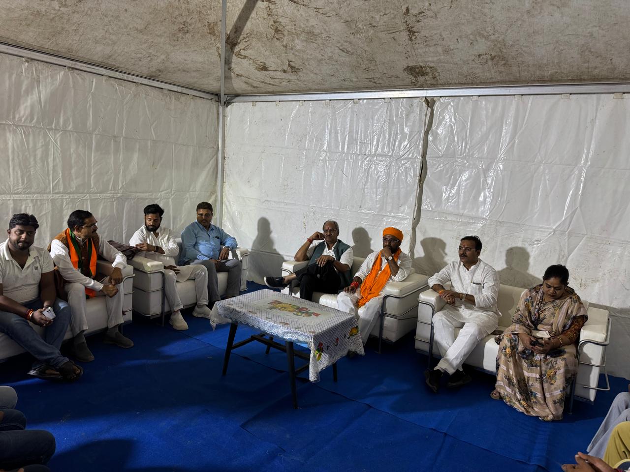 लालगंज में सांसद बृजमोहन अग्रवाल ने चुनावी बैठक ली, संगठन की मजबूती पर दिया जोर