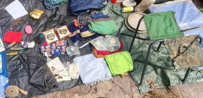 नक्सल सामिग्रियों का जखीरा जवानों ने किया बरामद