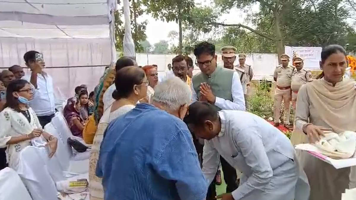 पुलिस स्मृति दिवस पर वित्त मंत्री ओपी चौधरी ने किया शहीद परिवारों को सम्मानित