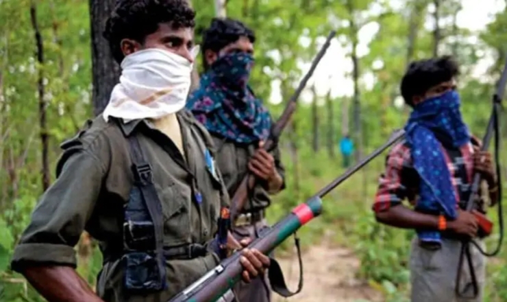 21 माओवादियों ने किया आत्मसमर्पण, डिवीजन कमेटी सेक्रेटरी मुकेश के साथ 4 वीडीसीएम, 9 एसीएम और 8 पार्टी मेंबर शामिल&hellip;