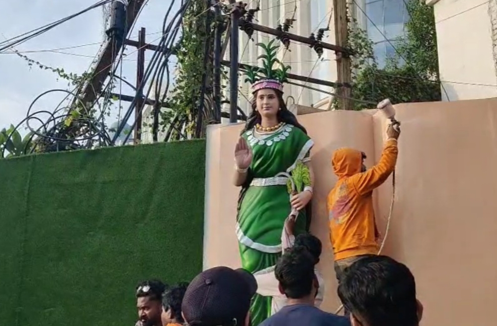 दोबारा स्थापित की गई छत्तीसगढ़ महतारी की प्रतिमा, आरोपी गिरफ्तार