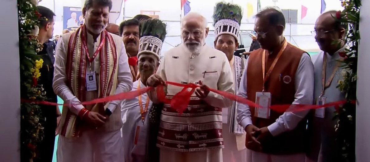 प्रधानमंत्री नरेंद्र मोदी ने राज्योत्सव का किया शुभारंभ, देखें लाइव कार्यक्रम&hellip;