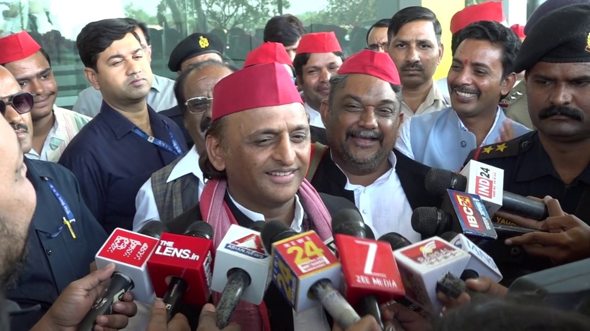 केंद्रीय गृहमंत्री के घुसपैठिया कॉरिडर वाले बयान पर अखिलेश यादव का पलटवार, कहा- अपने ही सरकार पर लगा रहे आरोप 