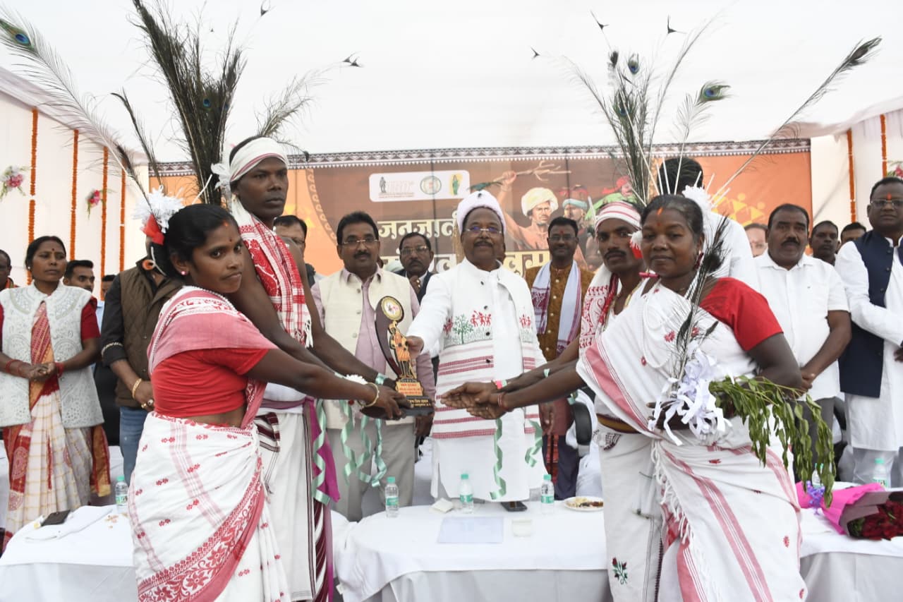 भगवान बिरसा मुंडा के 150वीं जयंती पर जनजातीय गौरव दिवस का आयोजन, कृषि मंत्री रामविचार नेताम हुए शामिल