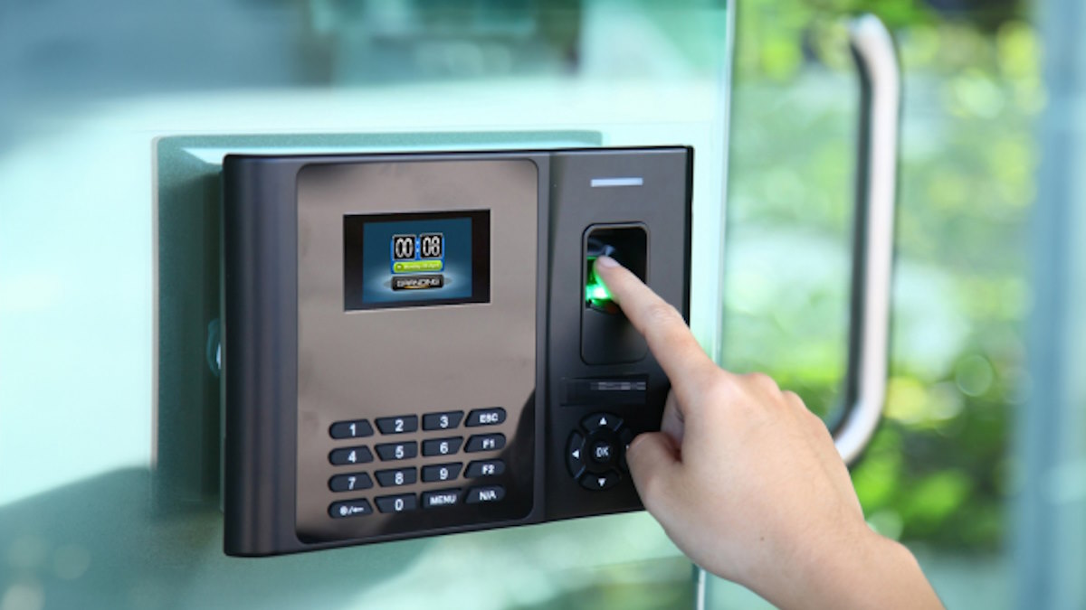 मंत्रालय के सभी विभागों में अब अनिवार्य होगी आधार-आधारित बायोमेट्रिक उपस्थिति प्रणाली