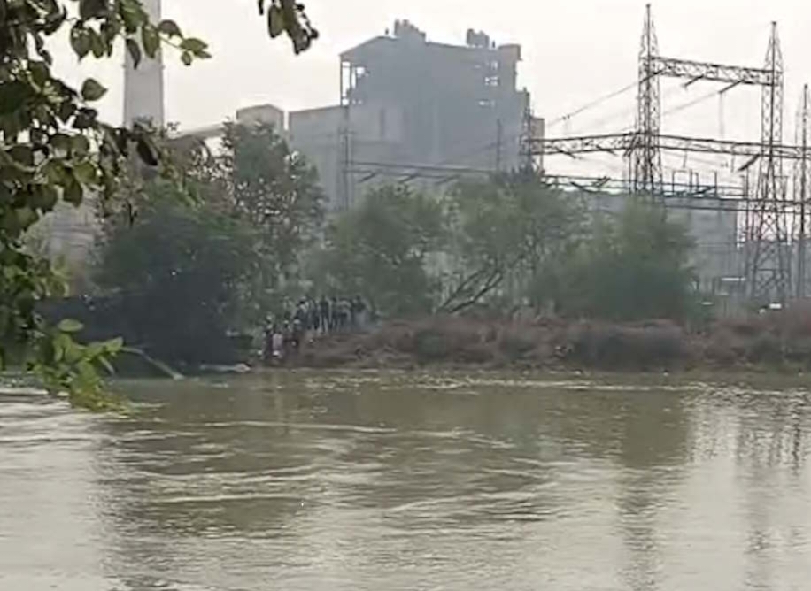 सीएसईबी दर्री प्लांट में बड़ा हादसा, स्टाप डैम का तटबंध टूटने से प्लांट में घुसा पानी, प्रोडक्शन हुआ ठप&hellip;