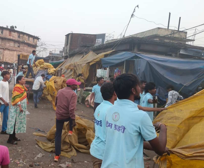एक्शन मोड में रायपुर नगर निगम का स्वास्थ्य विभाग, गंदगी पाए जाने पर दुकानदारों पर लगाया जुर्माना&hellip;
