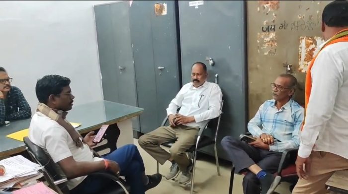 रिश्वतखोर इंजीनियर गिरफ्तार, ठेकेदार से बिल बनाने मांगे 1 लाख रूपये, 30 हजार रूपये लेते ACB ने किया अरेस्ट