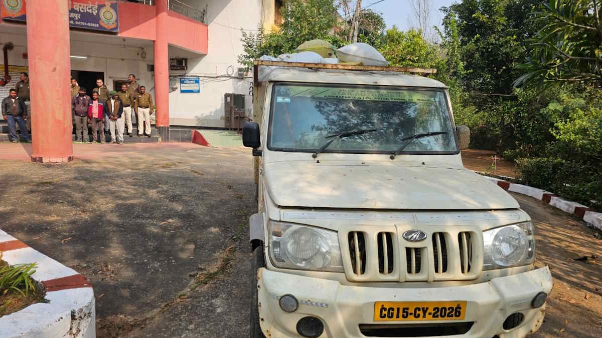 अवैध धान खपाने का सिलसिला जारी, चेकिंग के दौरान दो पिकअप में मिला बिना टोकन के धान&hellip;