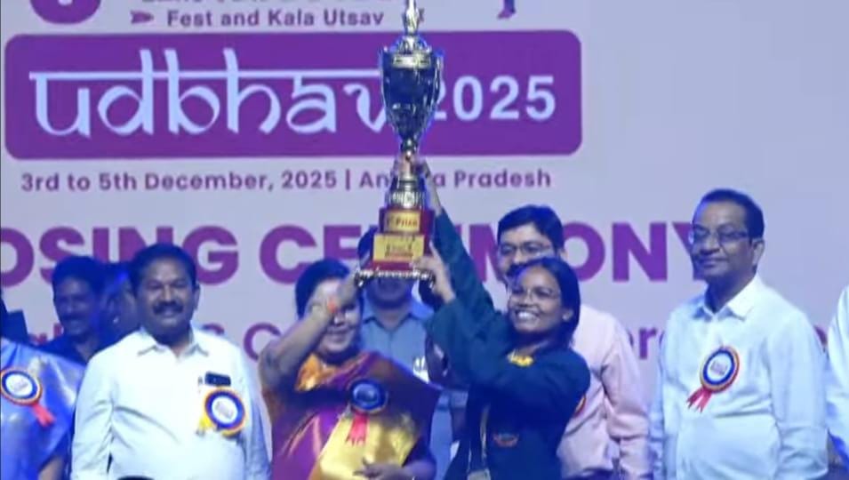 एकलव्य विद्यालय की छात्रा निहारिका नाग का कमाल, &lsquo;उद्भव 2025&rsquo; में स्वर्ण पदक जीतकर प्रदेश का नाम किया रोशन&hellip;