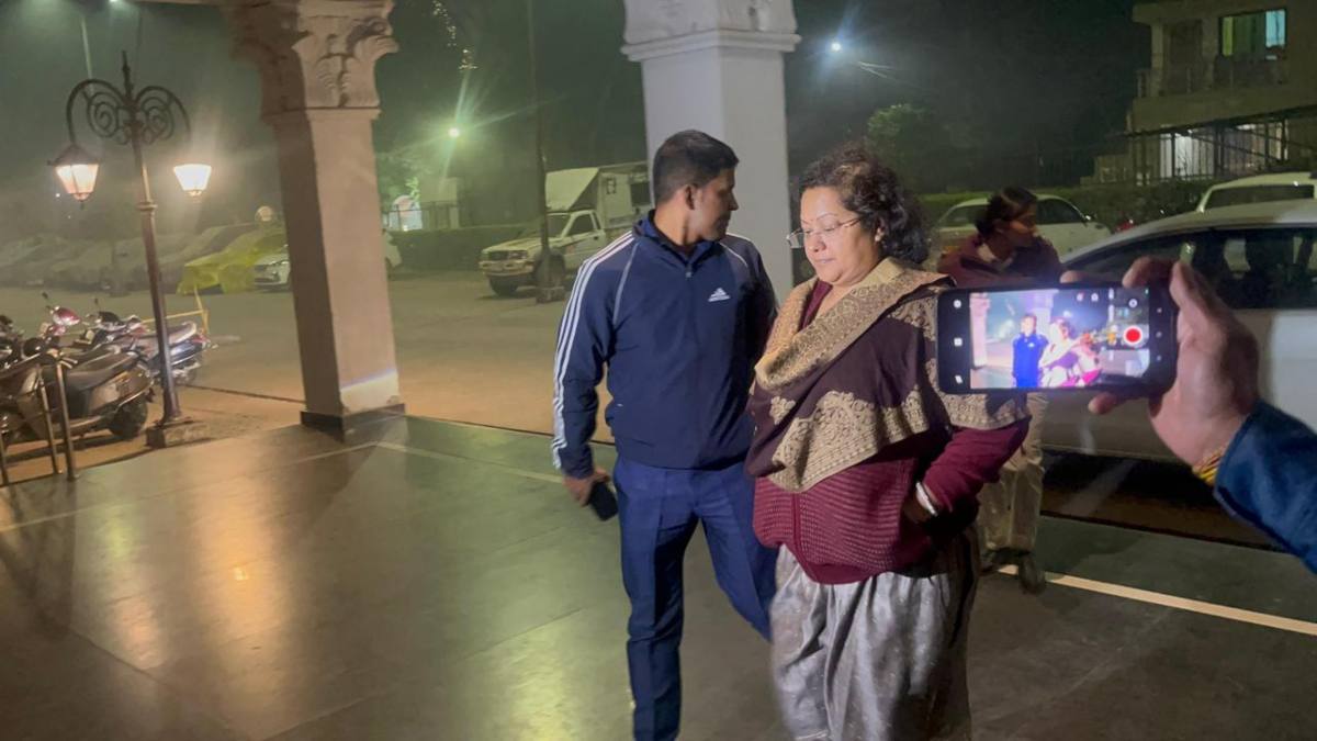 शराब घोटाला मामला : सौम्या चौरसिया की बढ़ी मुश्किलें, पूछताछ के बाद ईडी ने किया गिरफ्तार