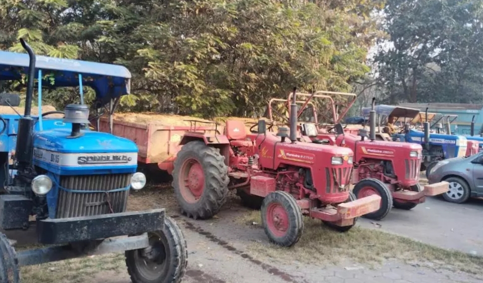 खनिज के अवैध परिवहन पर बड़ी कार्रवाई, चार दिनों में 17 वाहन जब्त  