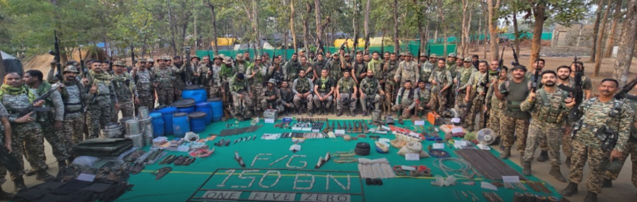 जवानों ने नक्सलियों की ऑर्डिनेंस फैक्ट्री की ध्वस्त